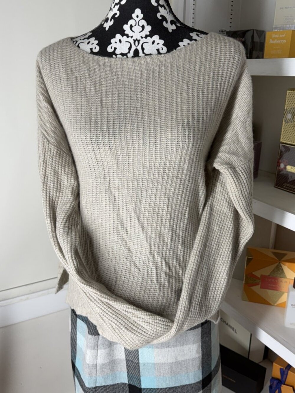 360 CASHMERE 100% Cashmere Wool lightweight knit Boxy Sweater Size L Beige Cream